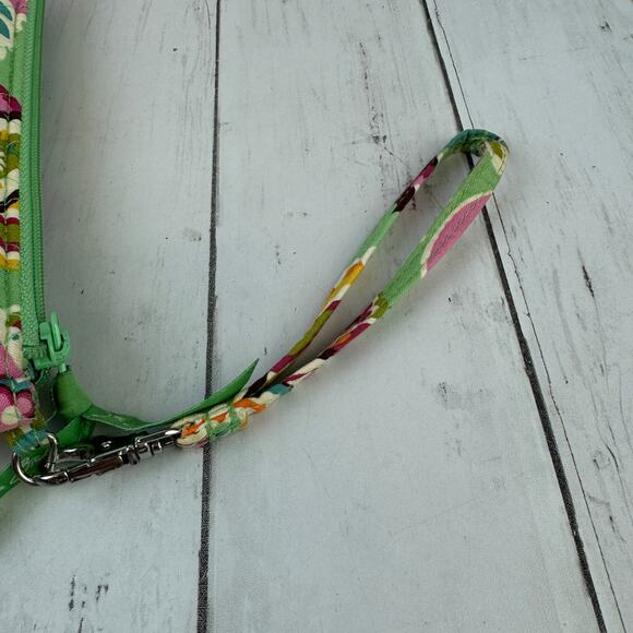 Vera Bradley Green/Pink Quilted Tutti Frutti Pushlock Wristlet Wallet - Picture 12 of 13